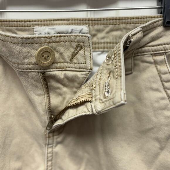 Aeropostal Shorts, Tan Chino Bermuda Length, Junior's Size 5/6 - Picture 3 of 4